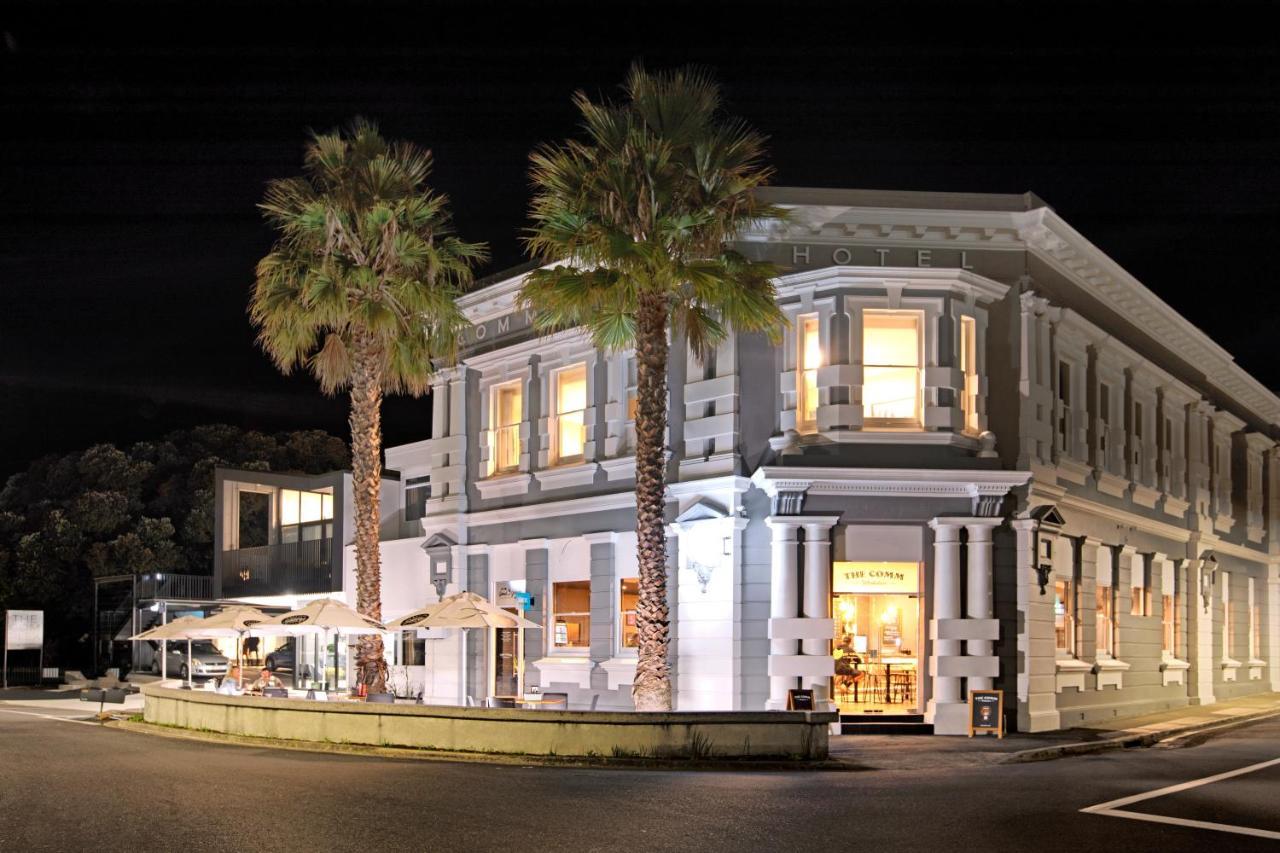 The Com Plex Motel Уакатане Екстериор снимка