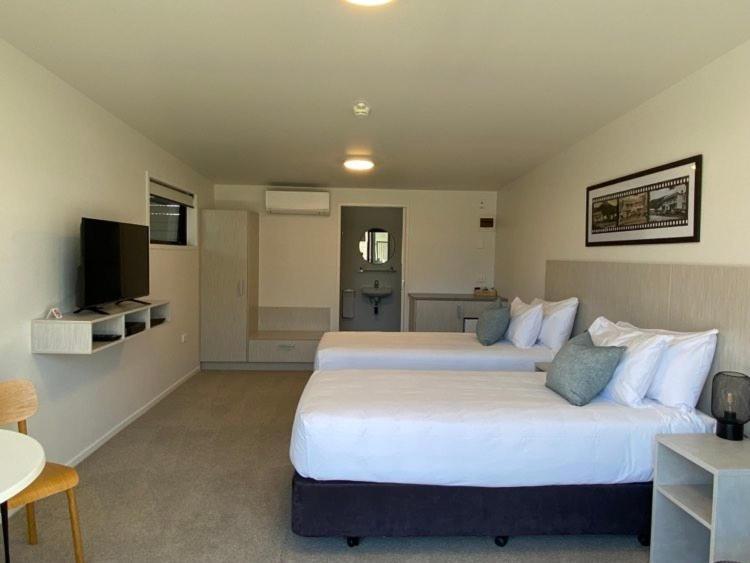 The Com Plex Motel Уакатане Екстериор снимка